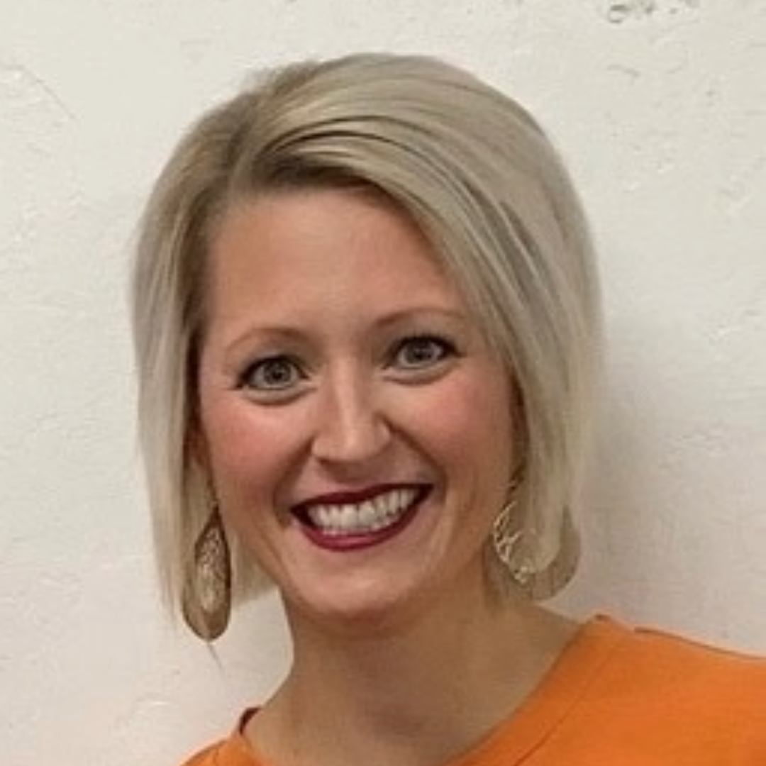 Chelsie Voss headshot